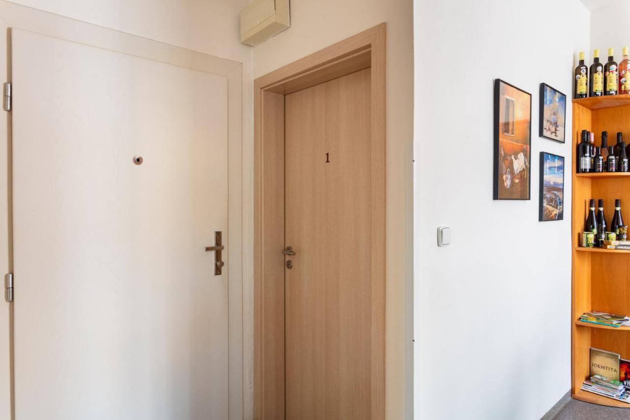 Penzion na Smetance Zlín Esterno foto